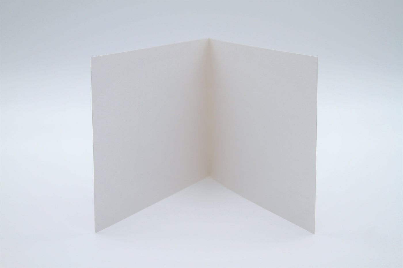 Set of 10: Richard Spare - 'Blue and White Jug' - Art Greetings Card (10.5 x 15 cm - Single Design)